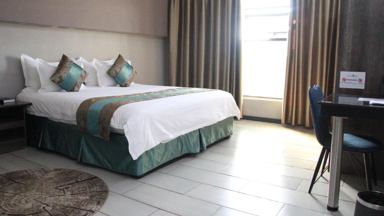 Urban Bliss Hotel Kabwe Екстер'єр фото