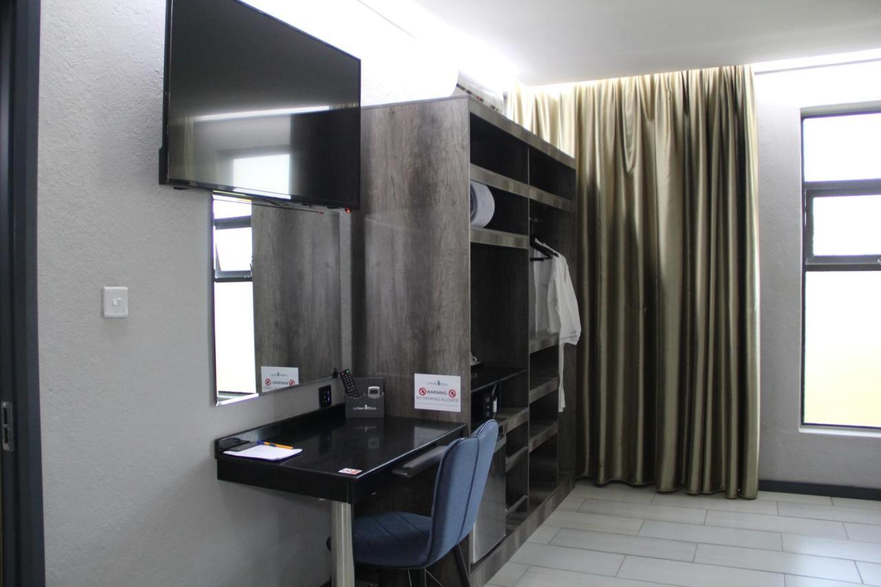 Urban Bliss Hotel Kabwe Екстер'єр фото